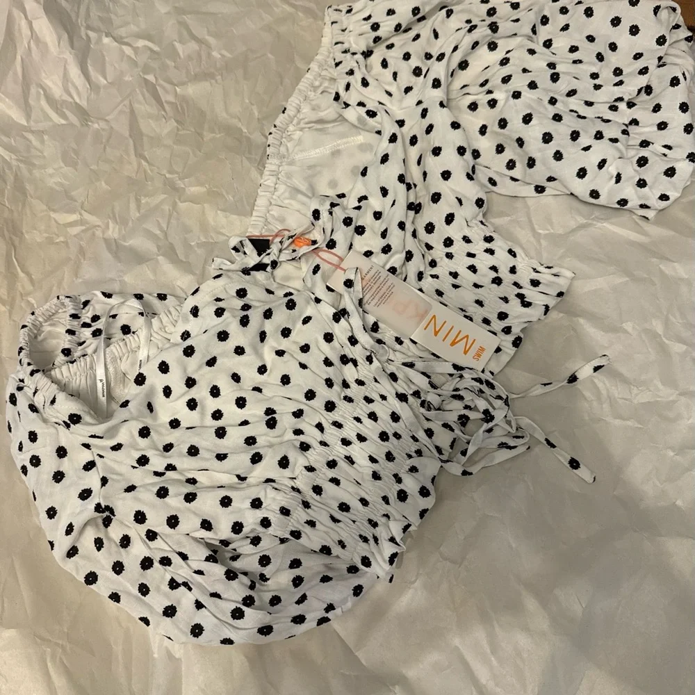 MINKPINK White Polka Dot Puff Sleeve Blouse XS NWT - Picture 4 of 4